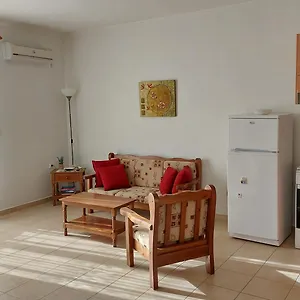 Apartment Giannos, Agia Efimia